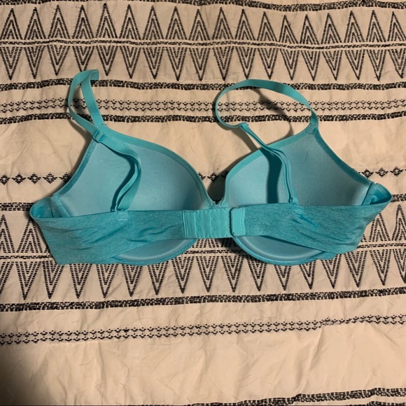Blue soft 36 B Bra - Picture 2 of 4